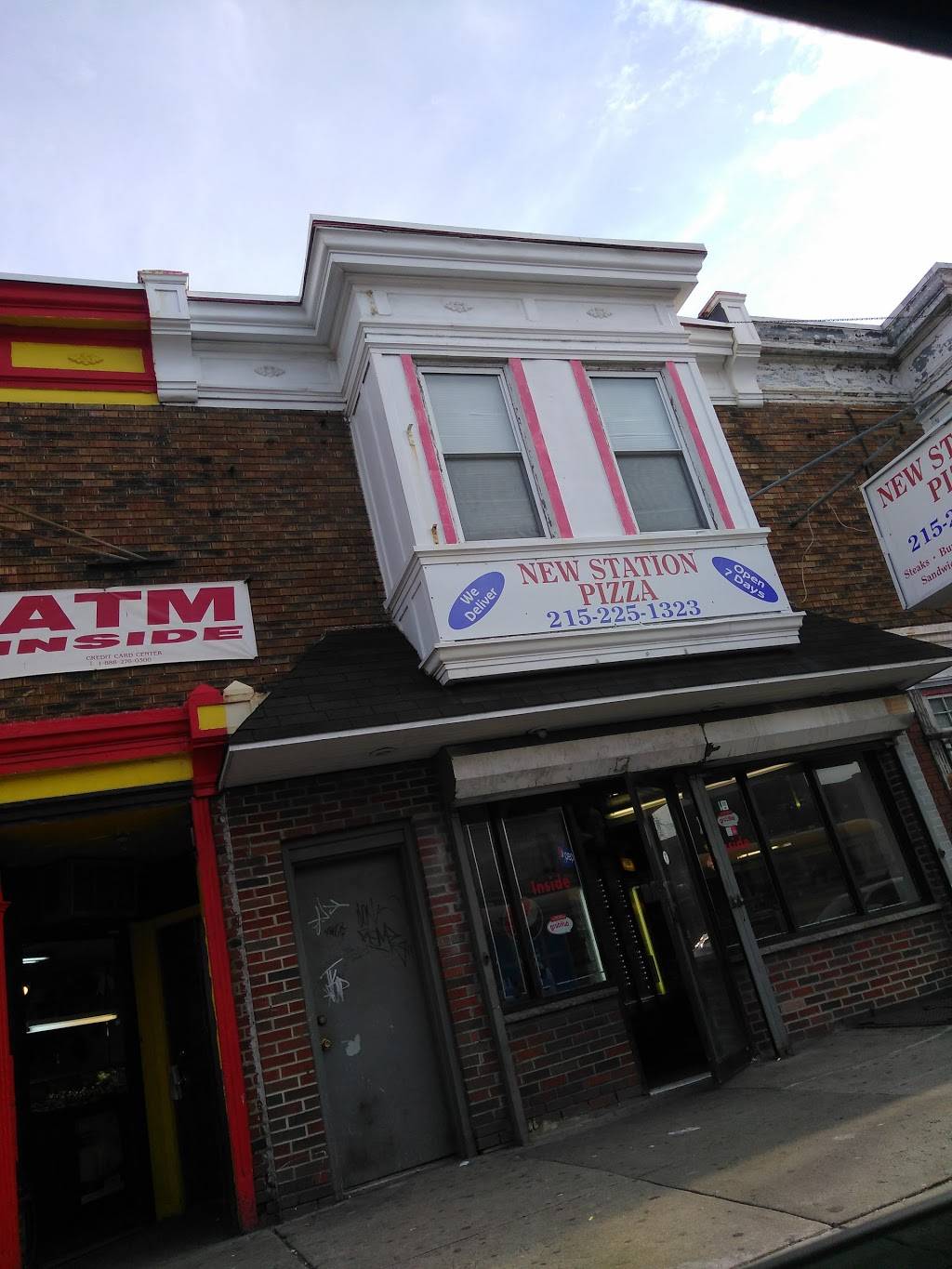 New Station Pizza | restaurant | 2206 W Hunting Park Ave, Philadelphia, PA 19140, USA | 2152251323 OR +1 215-225-1323