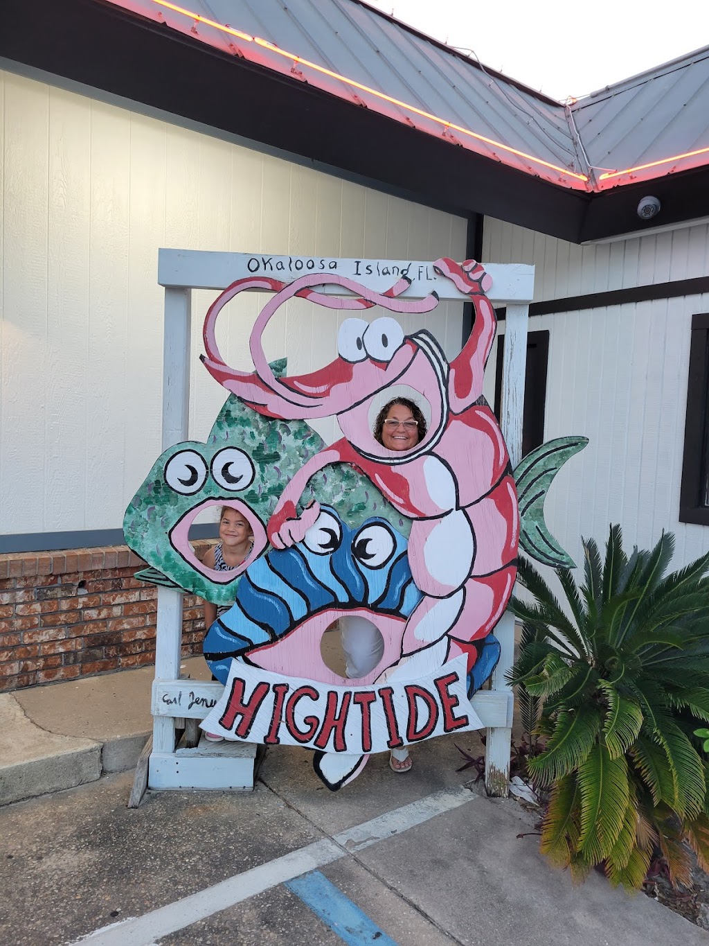 Hightide Seafood Restaurant and Oyster Bar | restaurant | 1203 Miracle Strip Pkwy SE, Fort Walton Beach, FL 32548, USA | 8502442624 OR +1 850-244-2624