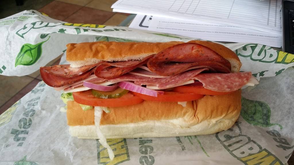 Subway | restaurant | 170 N Broadway, Peru, IN 46970, USA | 7654734700 OR +1 765-473-4700