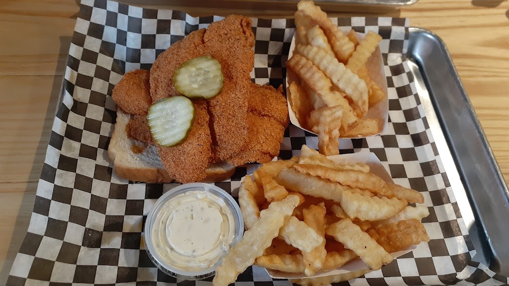 Big Shakes Nashville Hot Chicken | restaurant | 822 S Main St, Columbia, TN 38401, USA | 9313985060 OR +1 931-398-5060