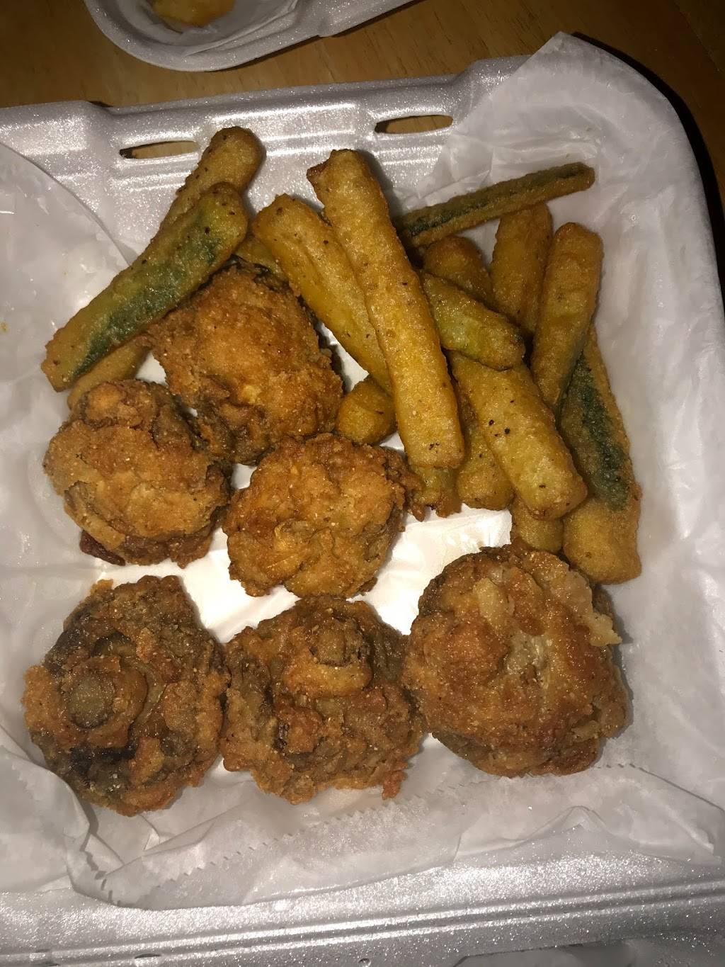 Freda’s Fish Fry | restaurant | 2696 Patterson Rd, Wayland, MI 49348, USA | 2697921330 OR +1 269-792-1330