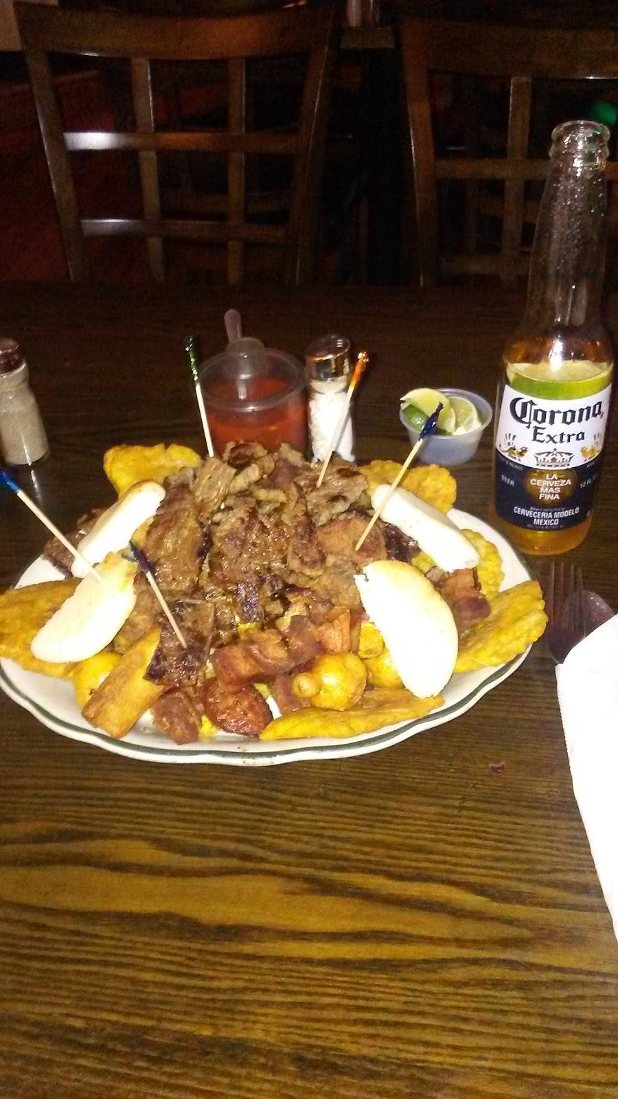 Las Camelias | restaurant | 1802 Westchester Ave, Bronx, NY 10472, USA | 7187941827 OR +1 718-794-1827