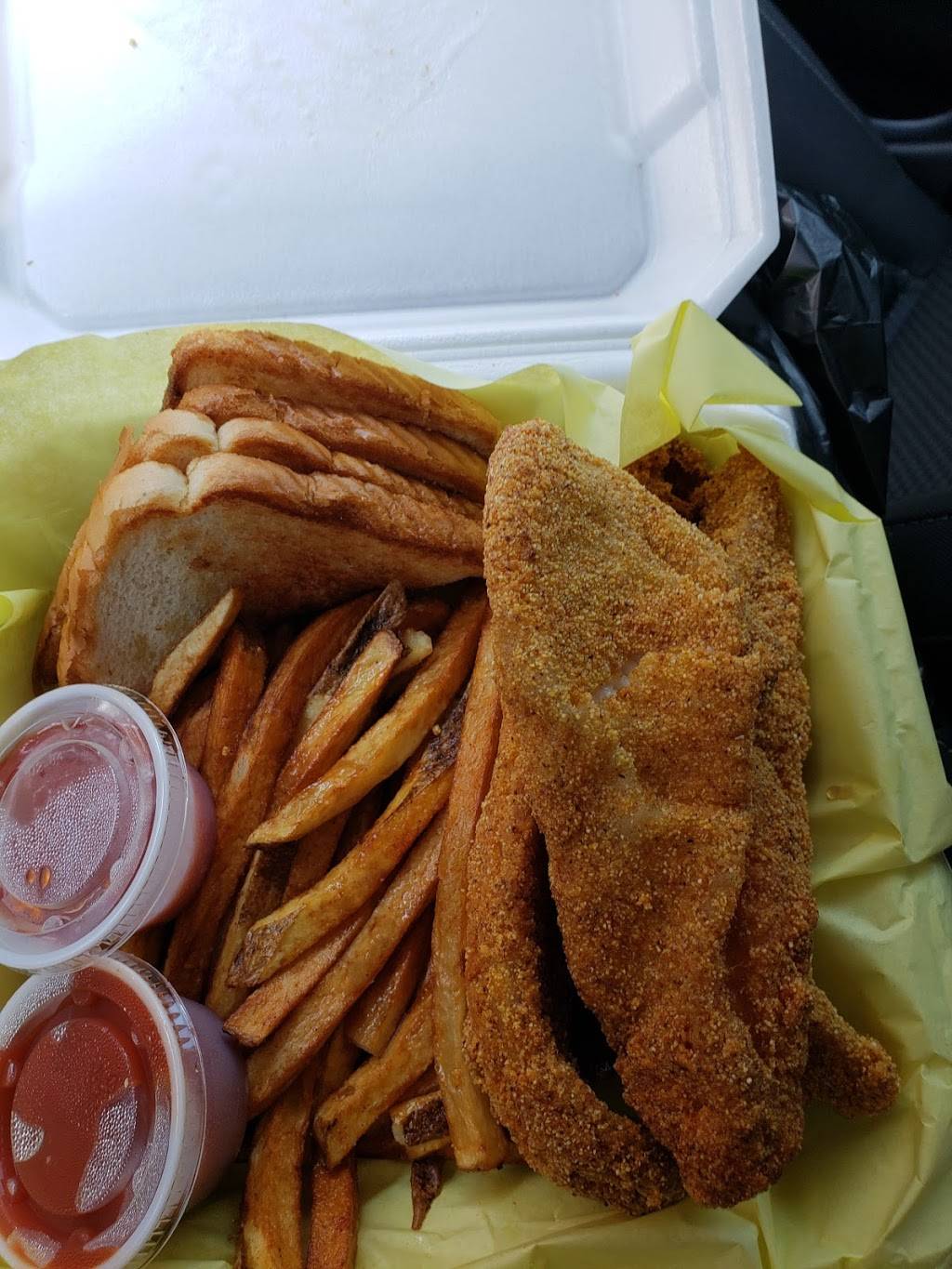 Express Convenience Store | meal takeaway | 1211 S Main St, Duncanville, TX 75137, USA | 4695132755 OR +1 469-513-2755