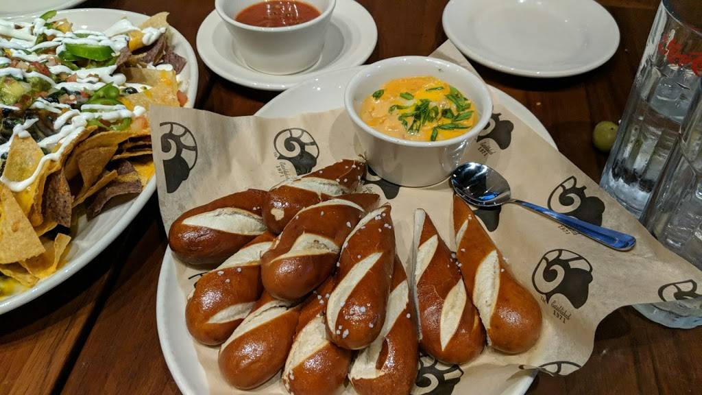 RAM Restaurant & Brewhouse | restaurant | 29800 SW Boones Ferry Rd, Wilsonville, OR 97070, USA | 5035700200 OR +1 503-570-0200