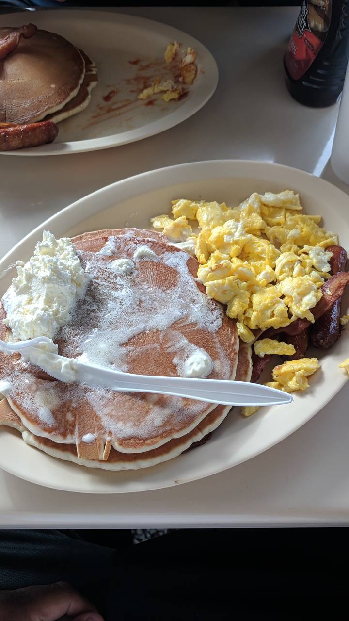 Jims Burgers | restaurant | 3040 Beverly Blvd, Los Angeles, CA 90057, USA | 2133843346 OR +1 213-384-3346