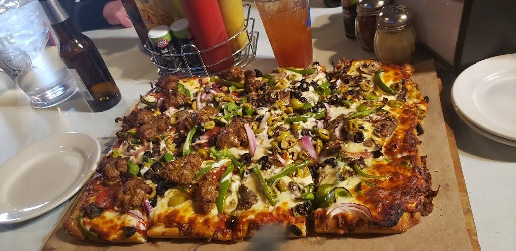 Gem City Saloon & Eatery | restaurant | 124 Ash St, Baraboo, WI 53913, USA | 6083559100 OR +1 608-355-9100