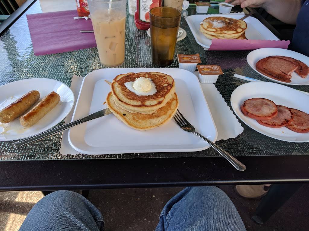 Country Deli | restaurant | 1176 Middletown Rd, Gradyville, PA 19039, USA | 6105583354 OR +1 610-558-3354