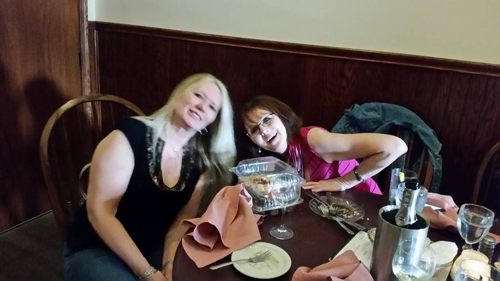 Malcuits Tavern | restaurant | 719 S Wooster Ave, Strasburg, OH 44680, USA | 3308787898 OR +1 330-878-7898