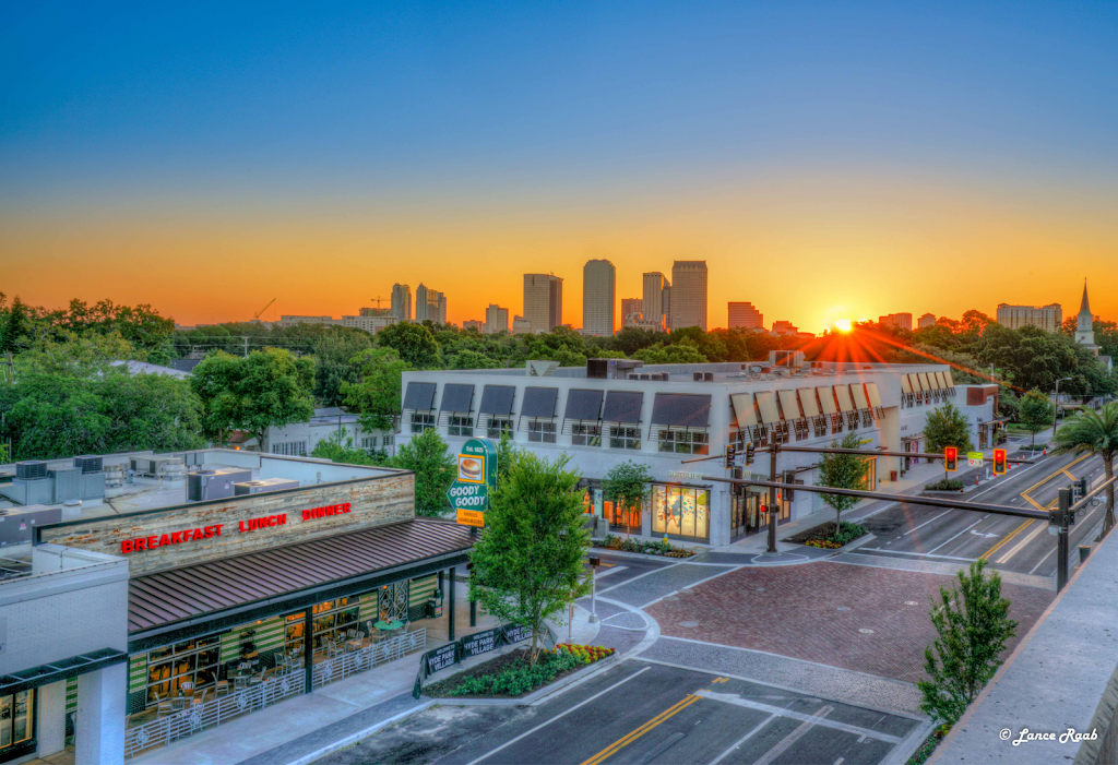 Hyde Park Village | shopping mall | 1602 W Snow Ave, Tampa, FL 33606, USA | 8132546210 OR +1 813-254-6210