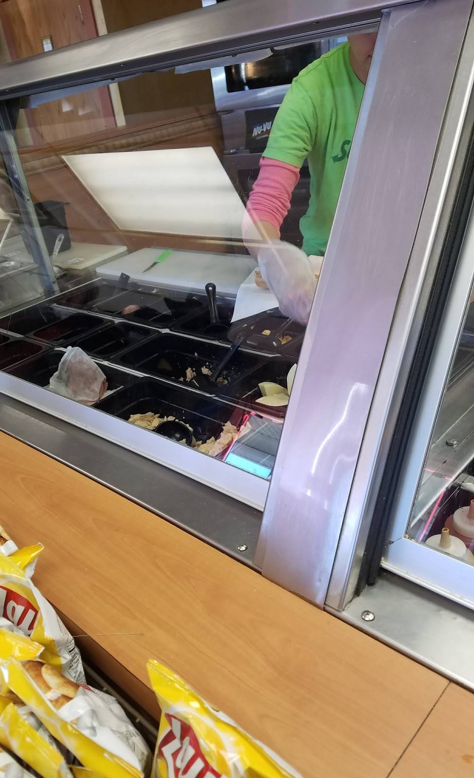 Subway | restaurant | 568 Lisbon St, Lisbon Falls, ME 04252, USA | 2073536840 OR +1 207-353-6840