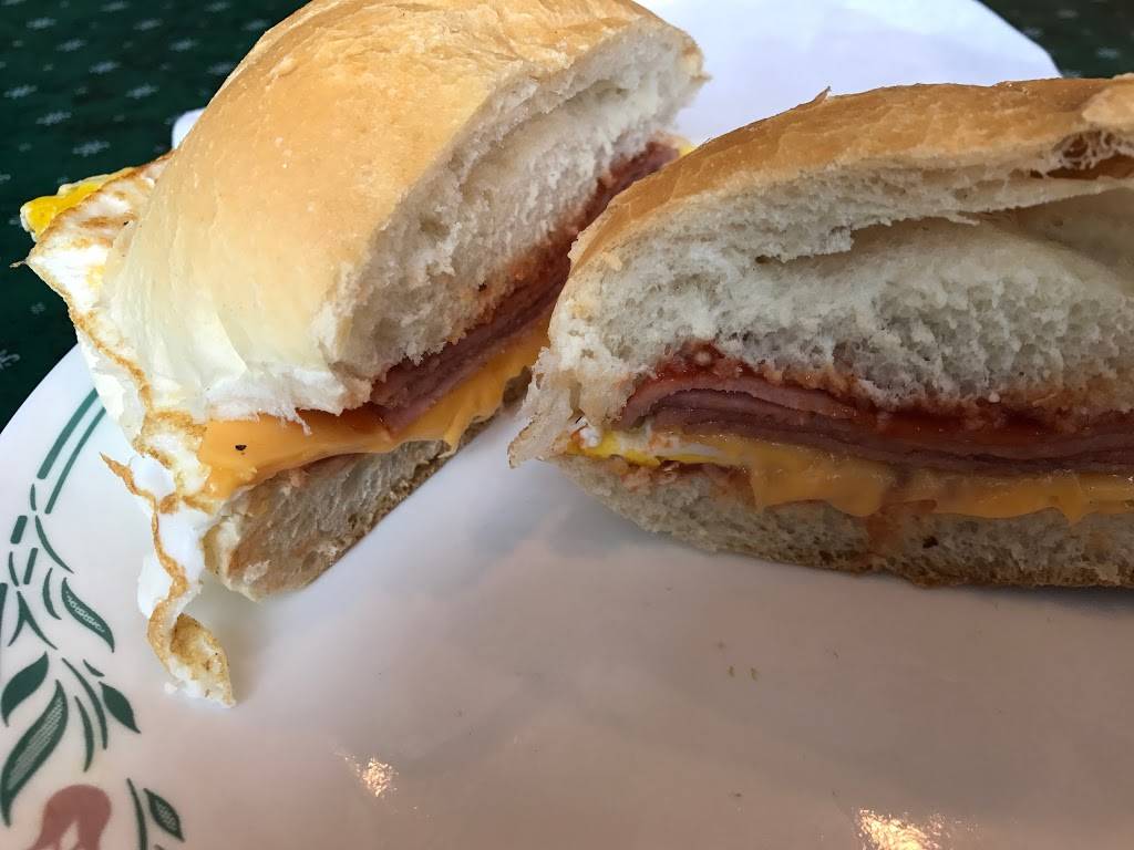 Saddle River Deli & Catering | restaurant | 171 E Saddle River Rd # 2, Saddle River, NJ 07458, USA | 2013278578 OR +1 201-327-8578