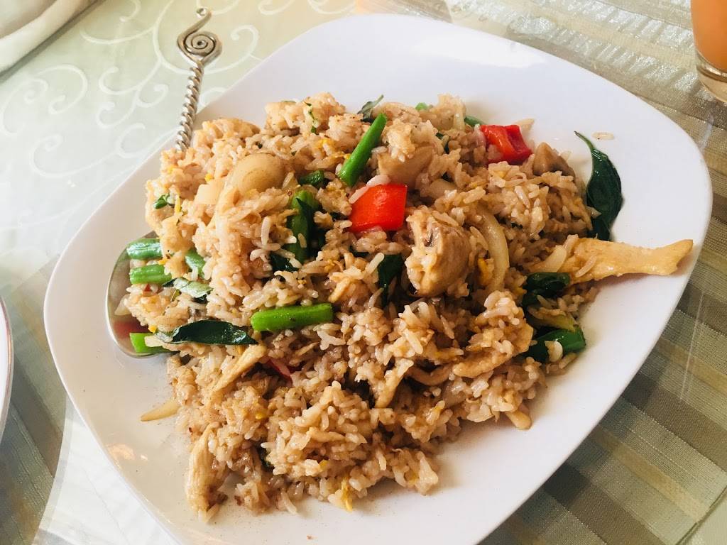 DEE Des Moines Thai Cuisine 21630 7th Place South | restaurant | 21630 7th Pl S, Des Moines, WA 98198, USA | 2068781205 OR +1 206-878-1205