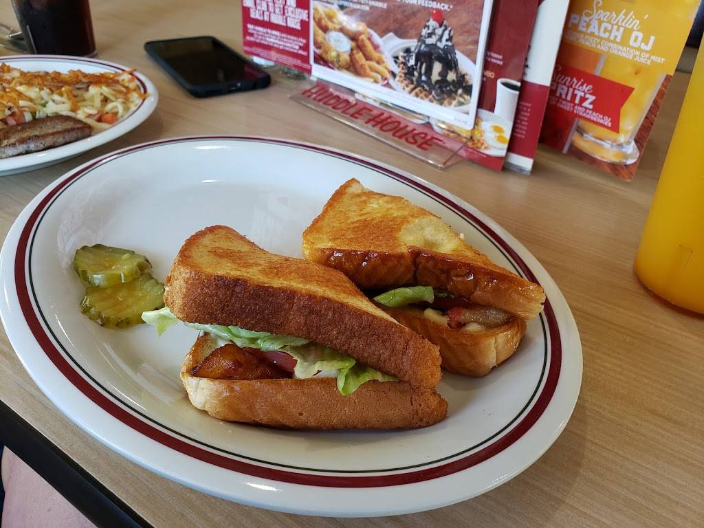 Huddle House | meal takeaway | 4900 Western Center Blvd, Haltom City, TX 76137, USA | 8174796744 OR +1 817-479-6744