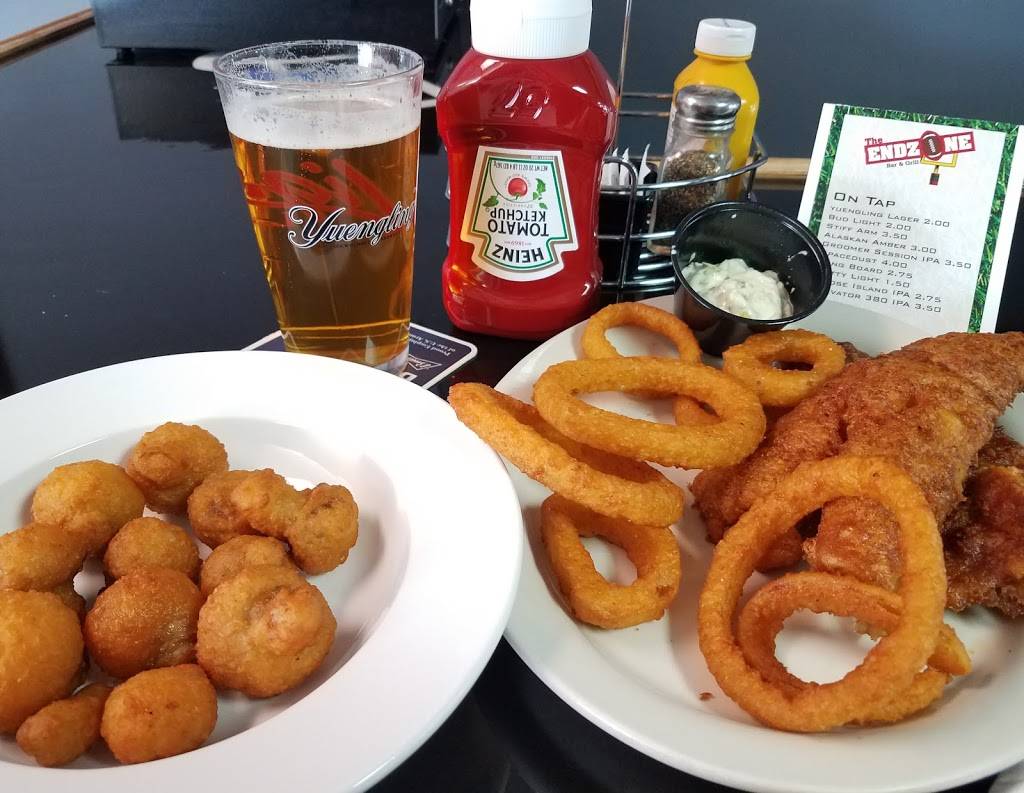 The End Zone Bar and Grill | restaurant | 11 N S Main St, Mt Gilead, OH 43338, USA | 4197514350 OR +1 419-751-4350