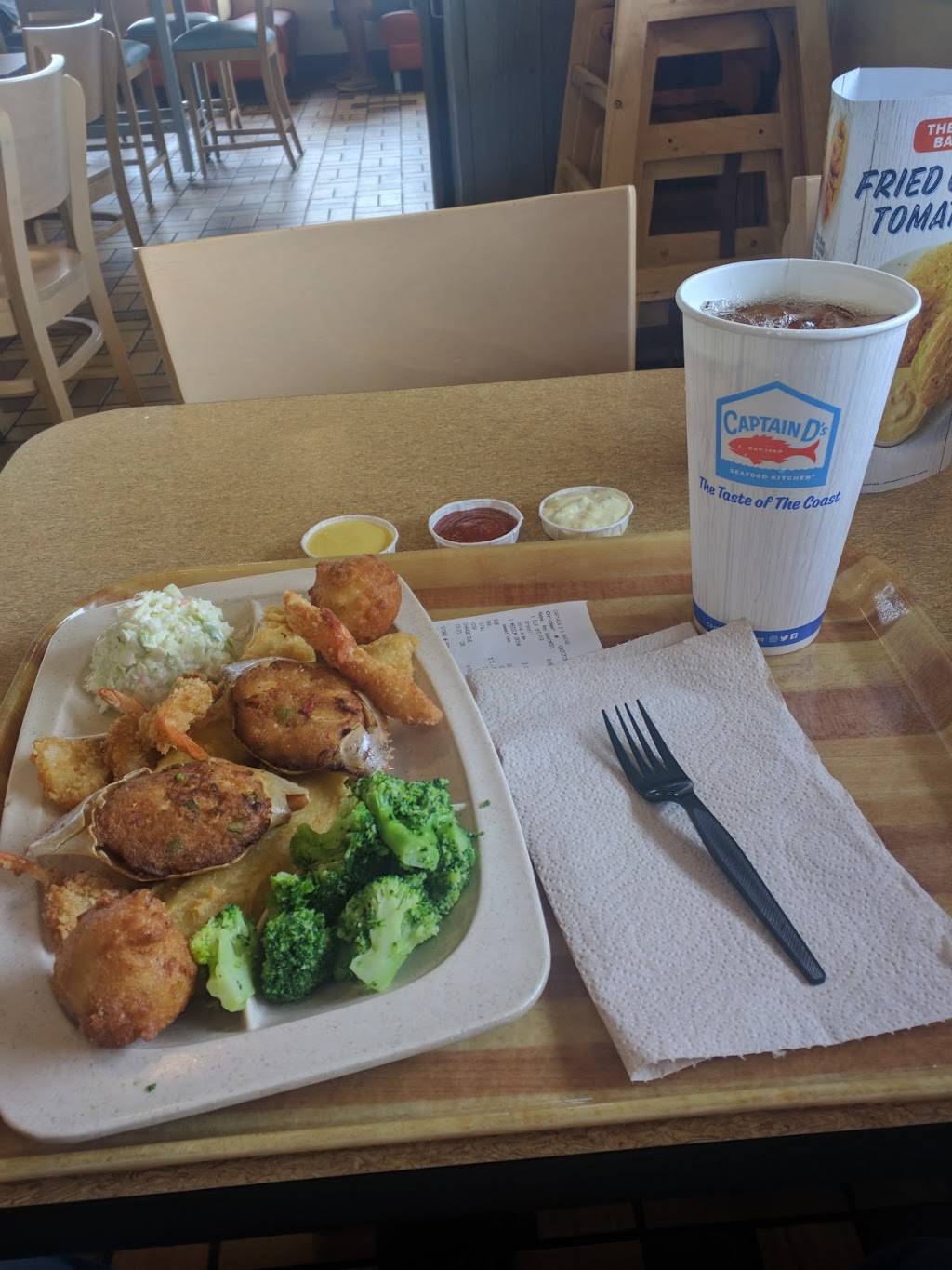 Captain Ds | restaurant | 12929 Shelbyville Rd, Louisville, KY 40243, USA | 5022542000 OR +1 502-254-2000