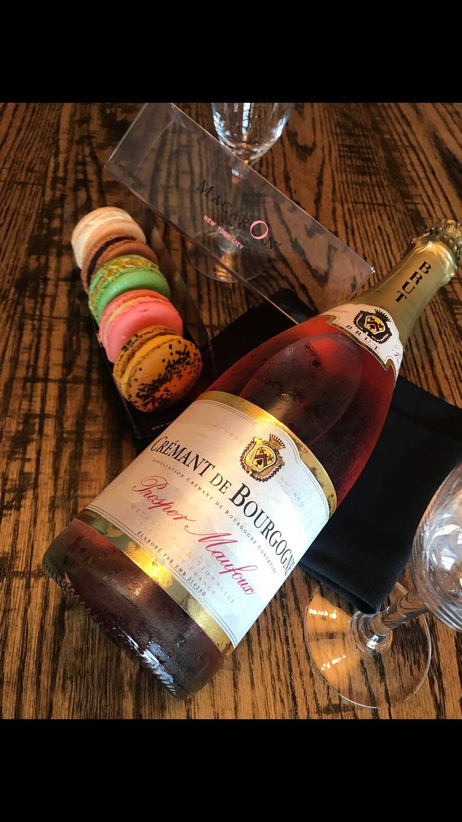 West Wine Bar | restaurant | 67 West St #3, Brooklyn, NY 11222, USA | 9179091087 OR +1 917-909-1087