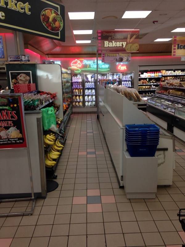 Braums Ice Cream & Burger Restaurant | restaurant | 1401 W Sunshine St, Springfield, MO 65803, USA | 4178631750 OR +1 417-863-1750