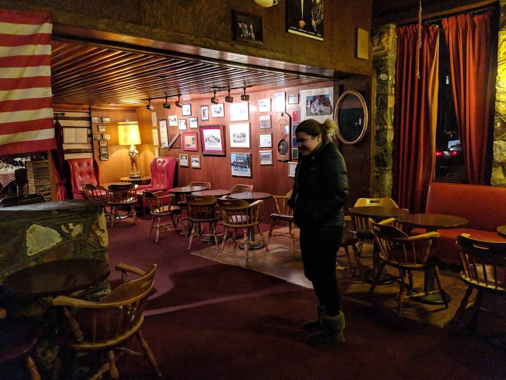 Bacchis Inn | restaurant | 2905 Lake Forest Rd, Tahoe City, CA 96145, USA | 5305833324 OR +1 530-583-3324