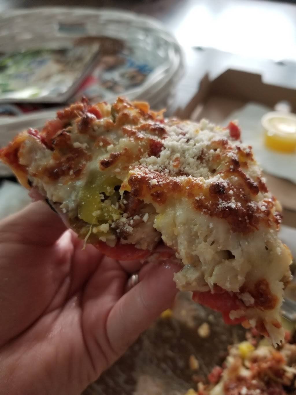 Garlic Jims Famous Gourmet Pizza Tezel Road | meal delivery | 7664 Tezel Rd #105, San Antonio, TX 78250, USA | 2105205467 OR +1 210-520-5467