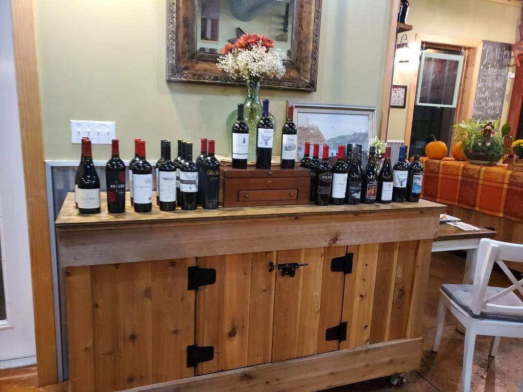 Wallaces at the Greenhouse | restaurant | 2420 S Suncoast Blvd, Homosassa, FL 34448, USA | 3525037276 OR +1 352-503-7276