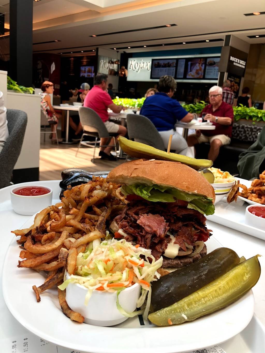RockN Deli - Montreal Smoked Meat | restaurant | 148 Boulevard des Promenades, Saint-Bruno-de-Montarville, QC J3V 6A7, Canada | 4504824252 OR +1 450-482-4252