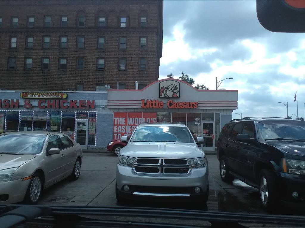 Little Caesars Pizza | meal takeaway | 13222 Woodward Ave, Highland Park, MI 48203, USA | 3138696300 OR +1 313-869-6300