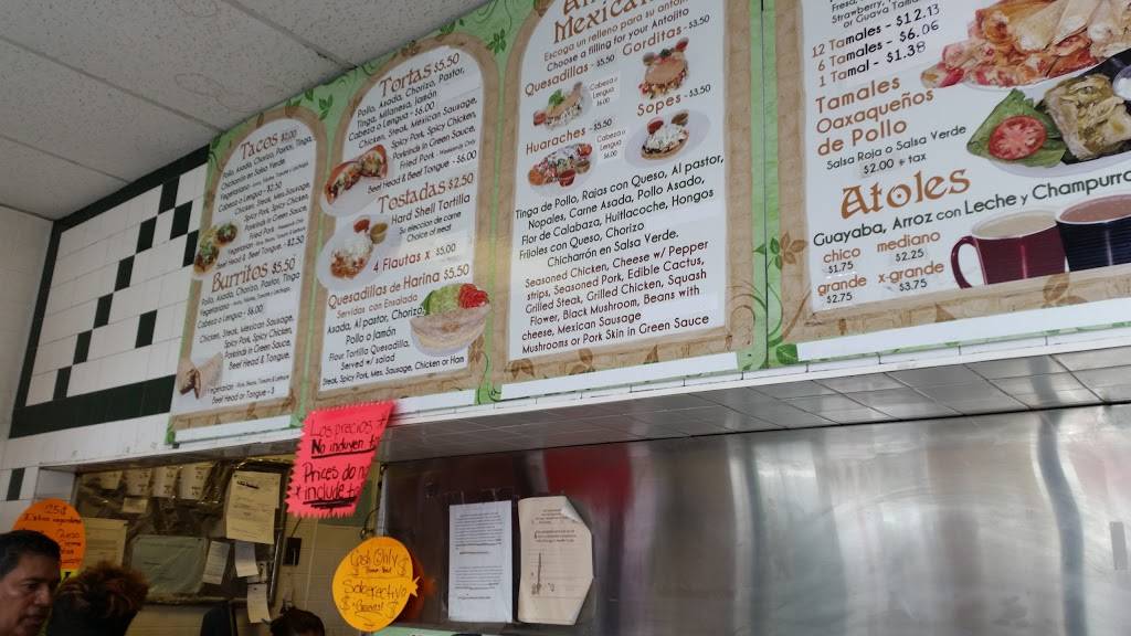 Manolos Tamales | restaurant | 4706 W 63rd St, Chicago, IL 60629, USA | 7738848000 OR +1 773-884-8000