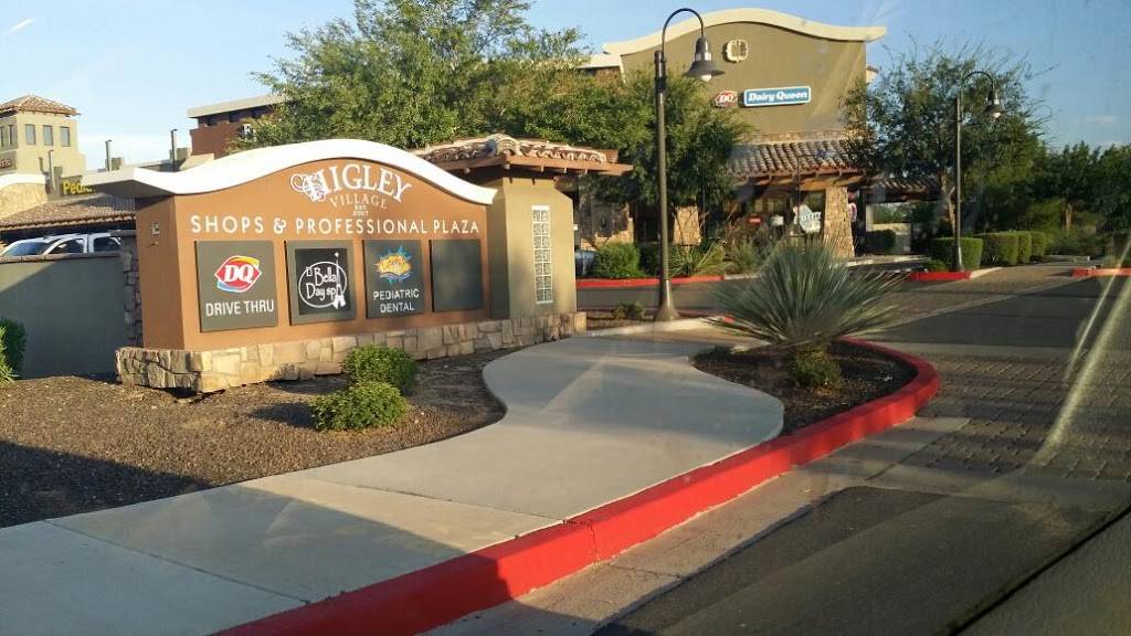 DQ / Orange Julius | restaurant | 3303 E Queen Creek Rd Ste A-101, Gilbert, AZ 85297, USA | 4802795001 OR +1 480-279-5001