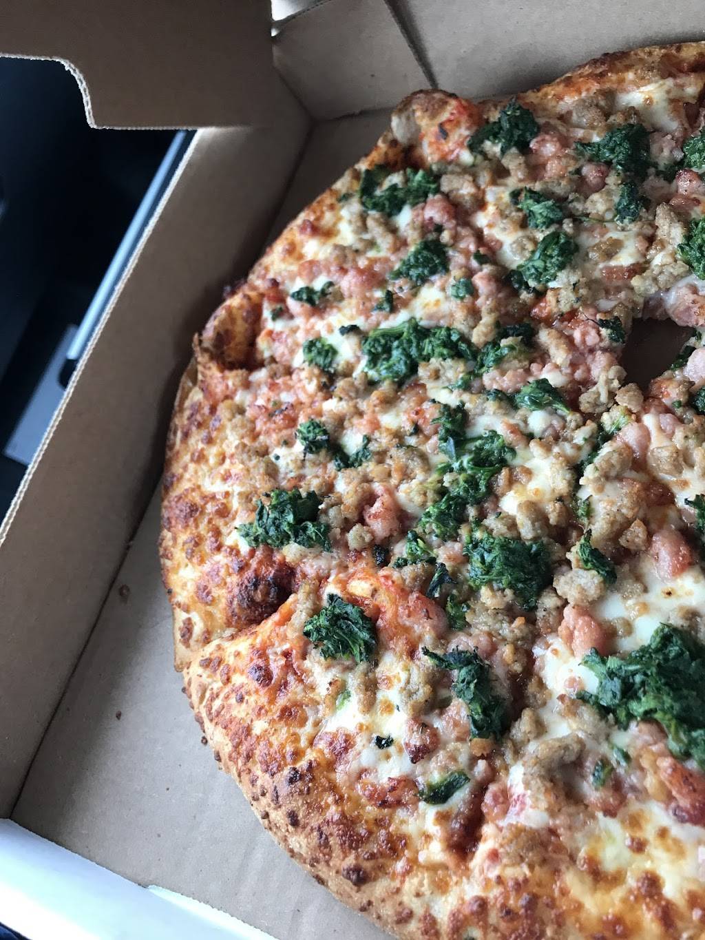 Delicious Pizza | restaurant | 900 Fairway Crescent, Kitchener, ON N2A 4B3, Canada | 5198968896 OR +1 519-896-8896