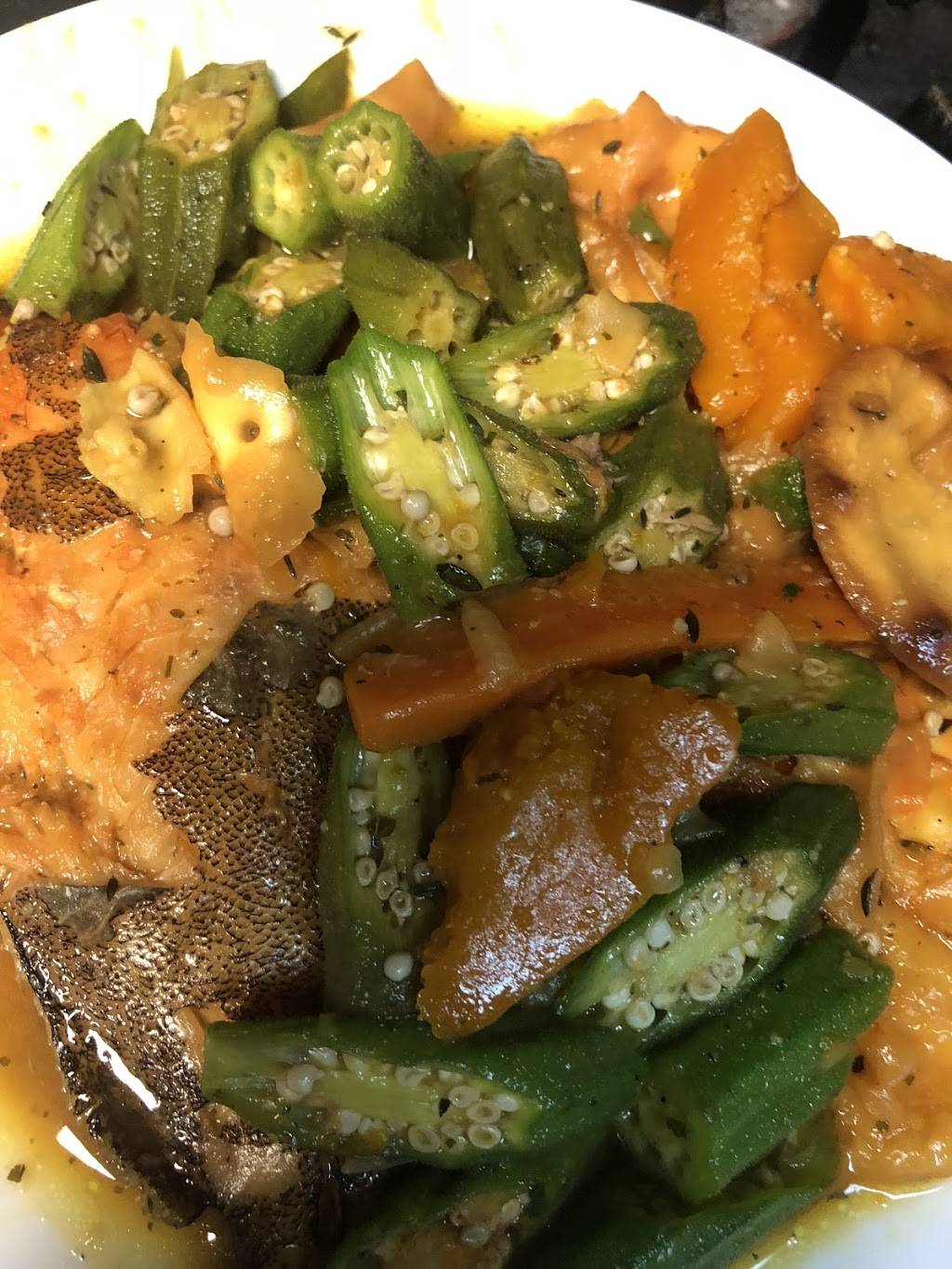 Lady P Jamaican Jerk Restaurant | restaurant | 1696 SE Port St Lucie Blvd, Port St. Lucie, FL 34952, USA | 7726266721 OR +1 772-626-6721