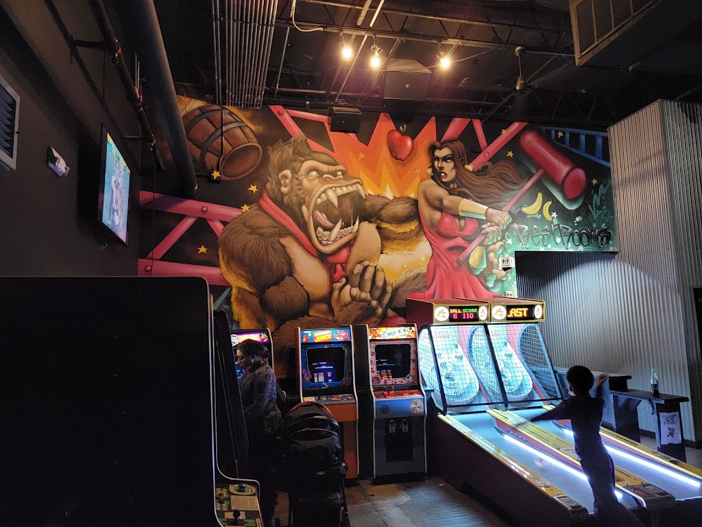 Free Play Arcade - Arlington | restaurant | 400 E South St, Arlington, TX 76010, USA | 8172428483 OR +1 817-242-8483