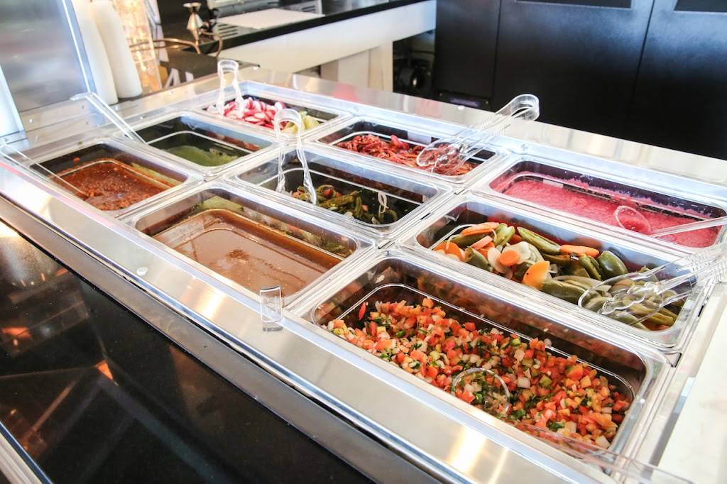 Salsas Taqueria | restaurant | 1760 Prairie City Rd Ste. 130, Folsom, CA 95630, USA | 9169364300 OR +1 916-936-4300