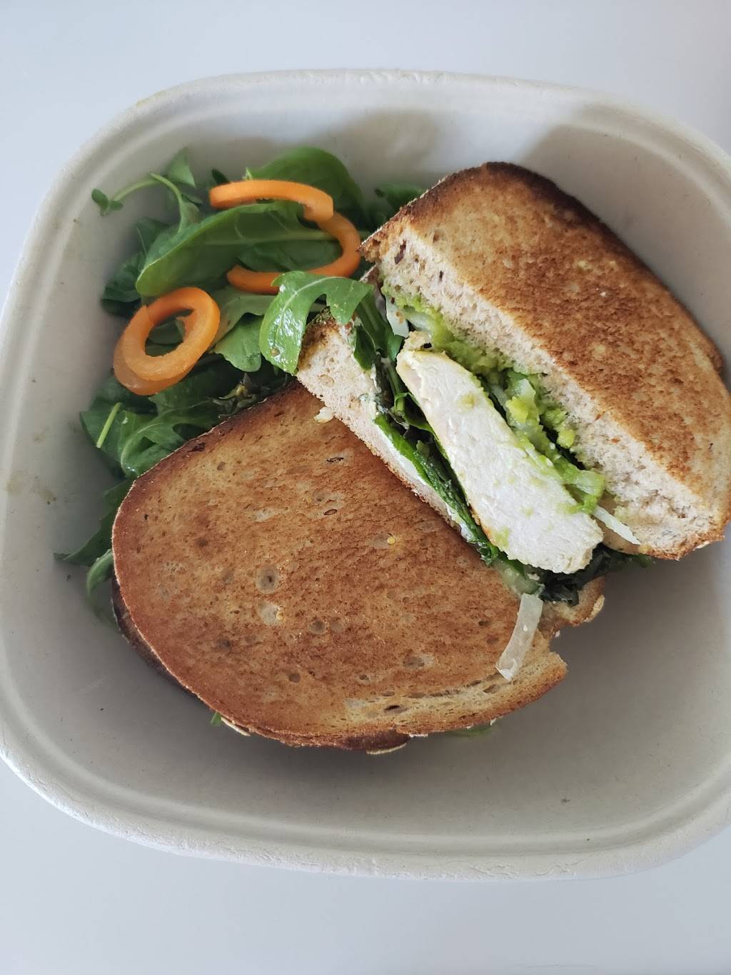 Revive and Co. Kichen and Juice Bar | restaurant | 208 Main St, Weymouth, MA 02188, USA | 7818036655 OR +1 781-803-6655