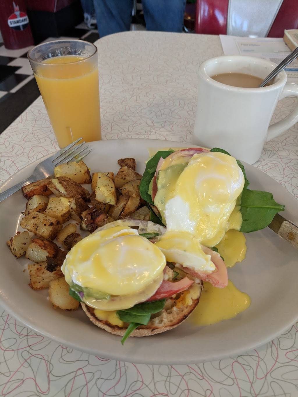 Fast Eddies Diner | restaurant | 320 Lafayette Rd, Hampton, NH 03842, USA | 6039262314 OR +1 603-926-2314