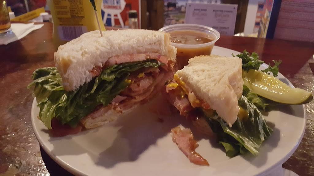 Bugsys Bar & Grill | restaurant | 1980 East 12 Mile Road, Warren, MI 48092, USA | 5867512554 OR +1 586-751-2554