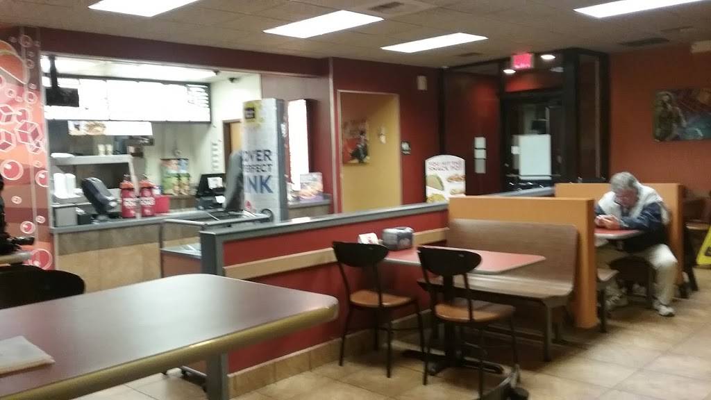 Jack in the Box | restaurant | 31 Jct Dr W, Glen Carbon, IL 62034, USA | 6186550570 OR +1 618-655-0570