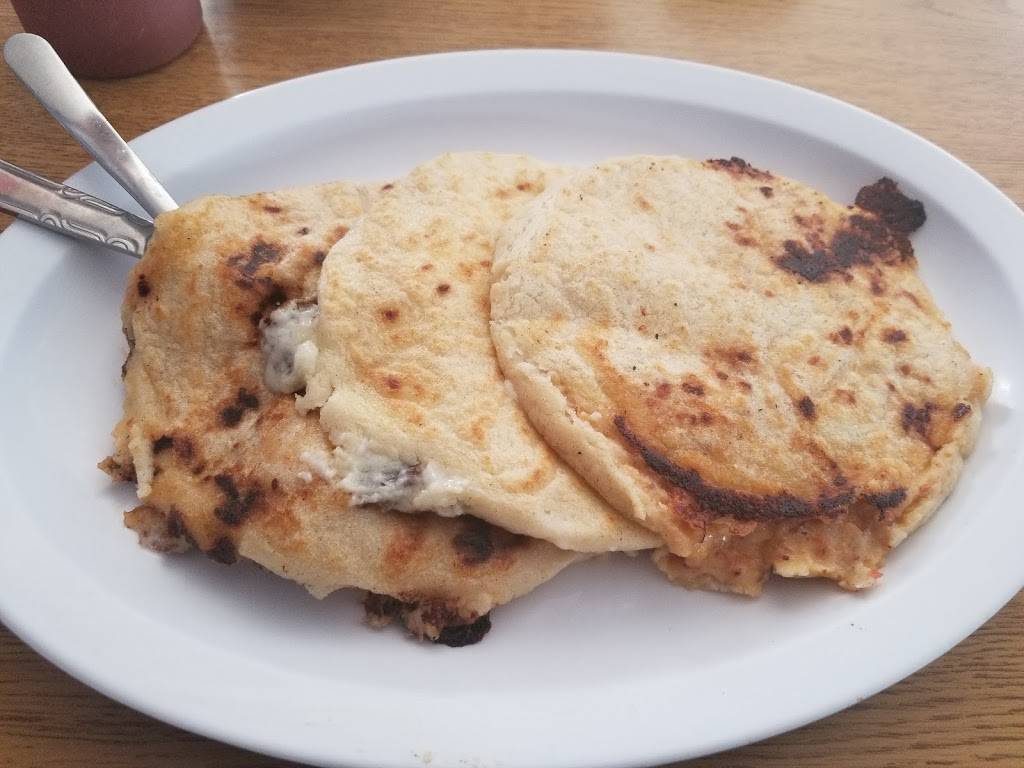 Pupuseria Y Restaurante La Llama | restaurant | 2655 N Ventura Rd, Port Hueneme, CA 93041, USA | 8059841309 OR +1 805-984-1309