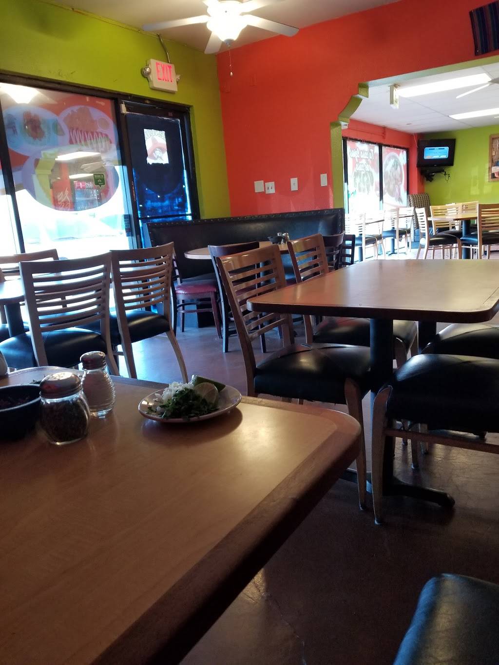 El Menudazo Mexican food | restaurant | 3100 E Lake Mead Blvd # 18, North Las Vegas, NV 89030, USA | 7029449706 OR +1 702-944-9706