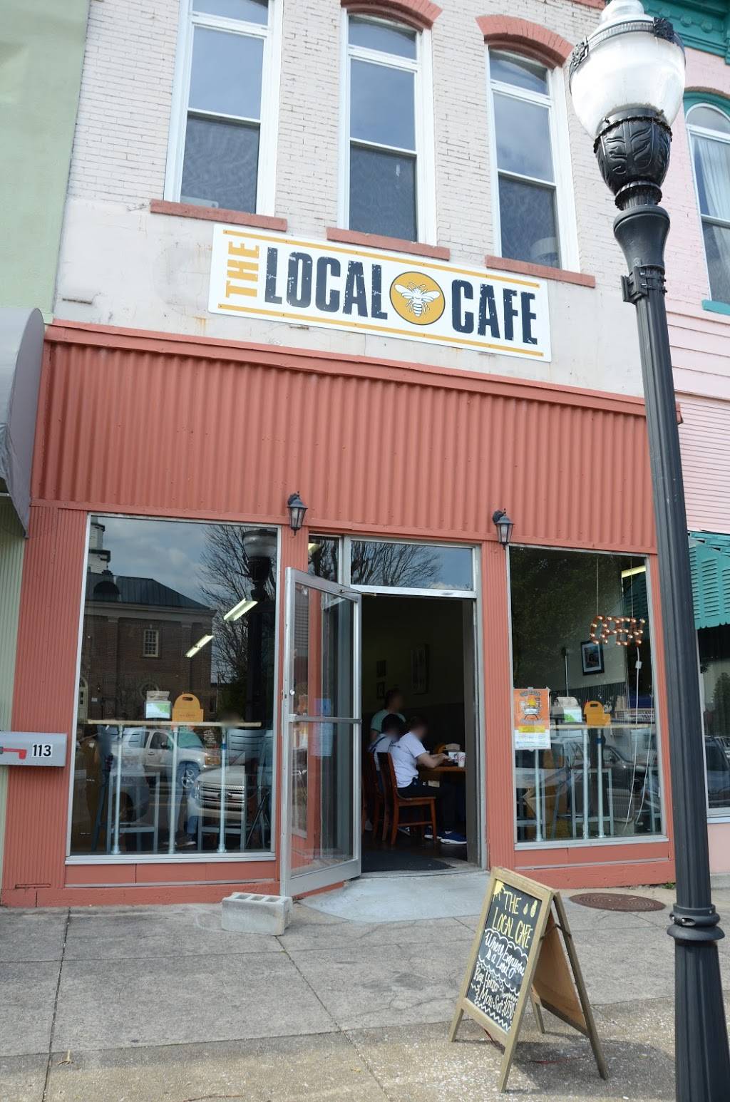 The Local Cafe | restaurant | 113 Main Ave S, Fayetteville, TN 37334, USA | 9312972739 OR +1 931-297-2739