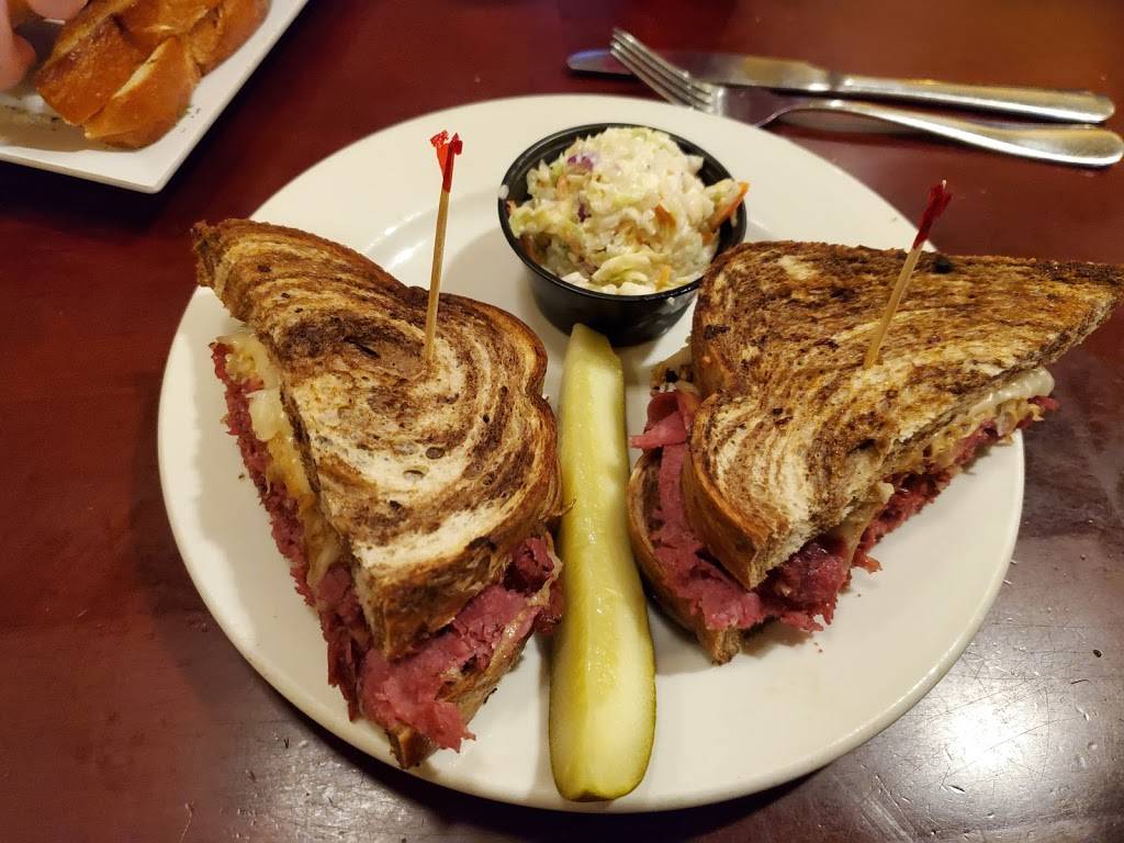 Waxy OSheas Irish Pub | restaurant | 235 Branson Landing Blvd, Branson, MO 65616, USA | 4173481759 OR +1 417-348-1759