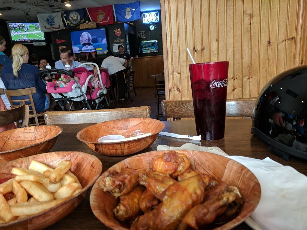 Wings Plus | meal takeaway | 1235 N University Dr, Coral Springs, FL 33071, USA | 9547574950 OR +1 954-757-4950