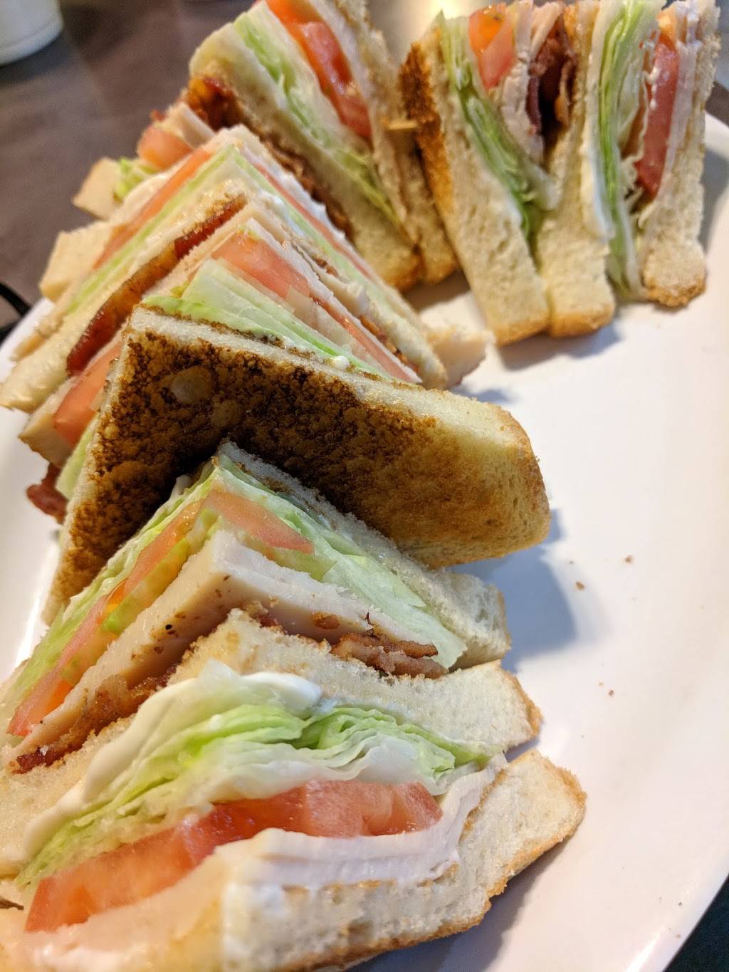 The Grill | restaurant | 2401 E Orangethorpe Ave, Fullerton, CA 92831, USA | 7145255222 OR +1 714-525-5222