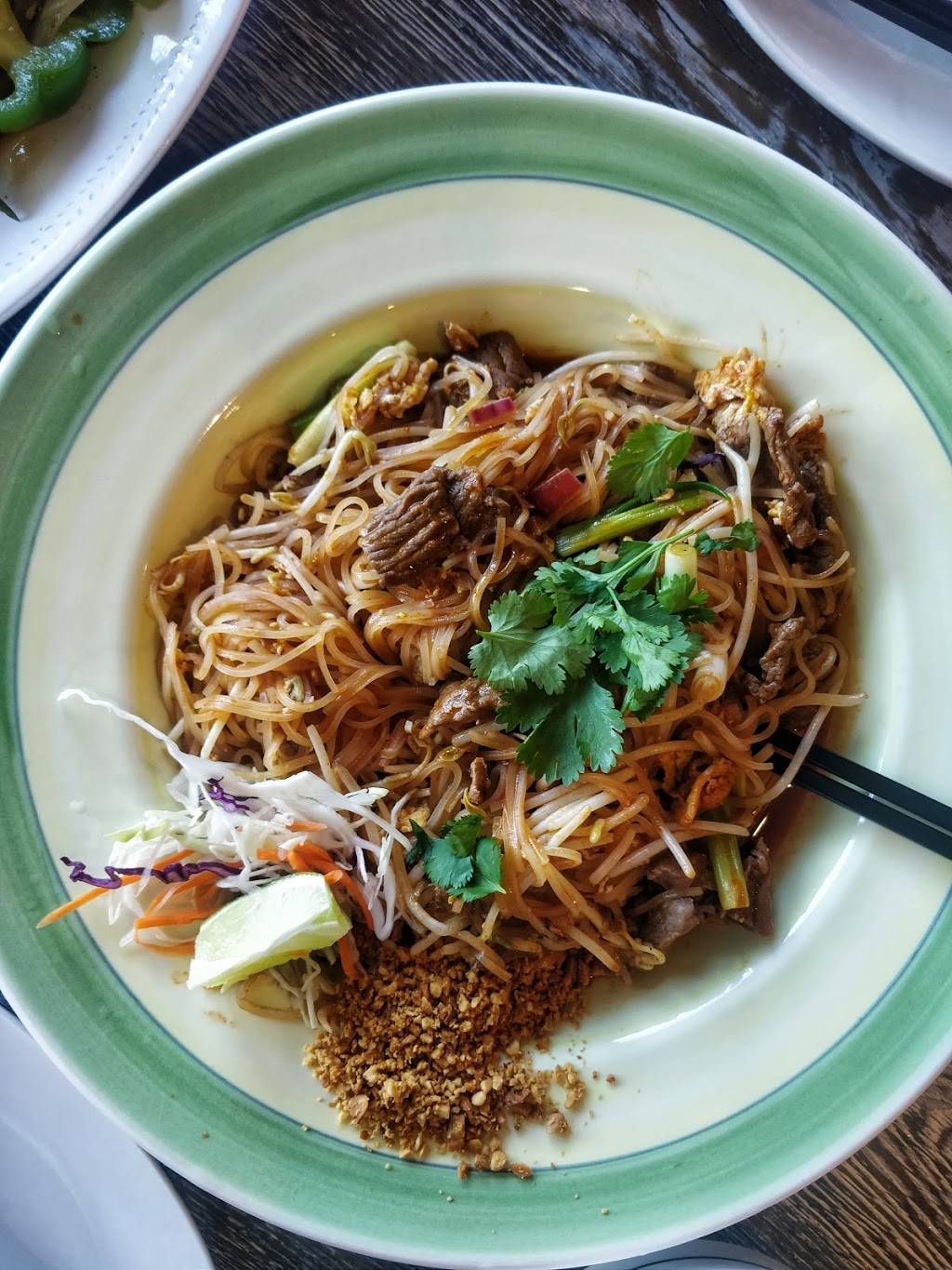 Thai Square | restaurant | 3361 Battleground Ave, Greensboro, NC 27410, USA | 3369077845 OR +1 336-907-7845