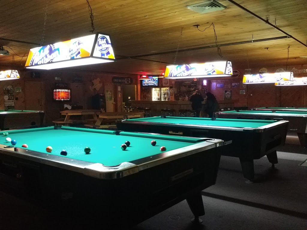 Skips | restaurant | 288 Narragansett Trail, Buxton, ME 04093, USA | 2079299985 OR +1 207-929-9985