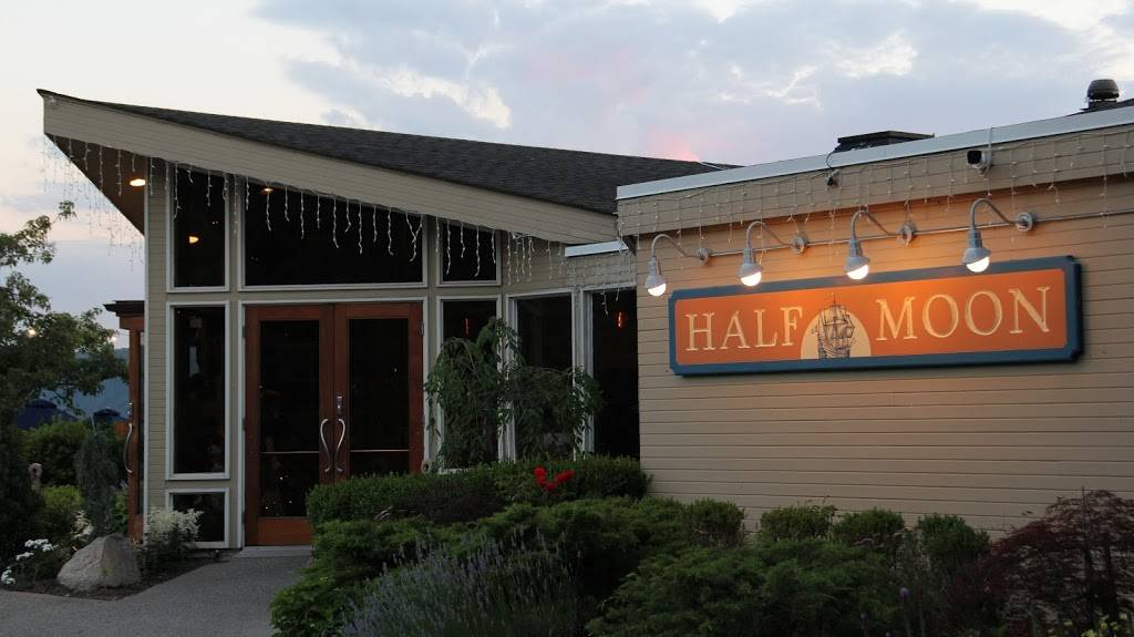 Half Moon | restaurant | 1 High St, Dobbs Ferry, NY 10522, USA | 9146934130 OR +1 914-693-4130