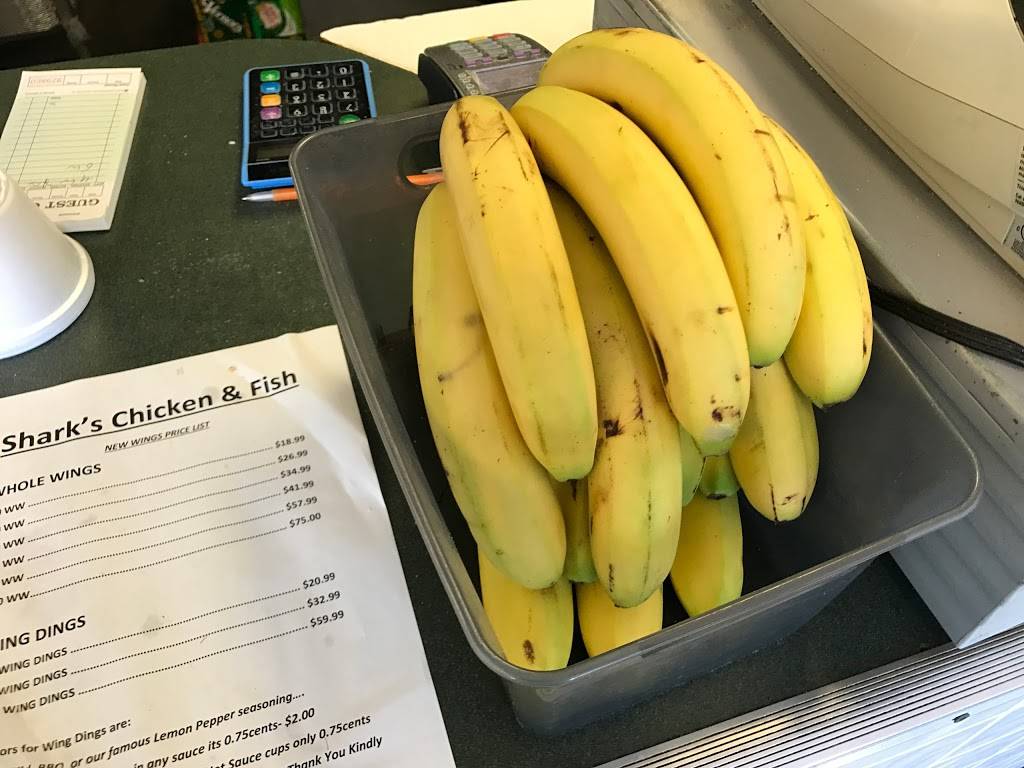 Sharks Chicken, Fish, & Shrimp | restaurant | 1064 E Hudson St, Columbus, OH 43211, USA | 6142686905 OR +1 614-268-6905