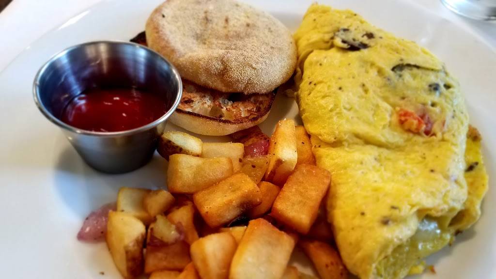 Veranda Bistro & Bar | restaurant | 32045 Detroit Rd, Avon, OH 44011, USA | 4404717459 OR +1 440-471-7459