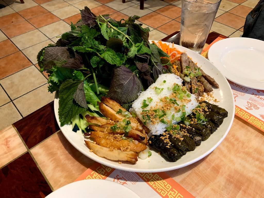 Huong Tram | restaurant | 1601 Washington Ave, Philadelphia, PA 19146, USA | 2155454067 OR +1 215-545-4067