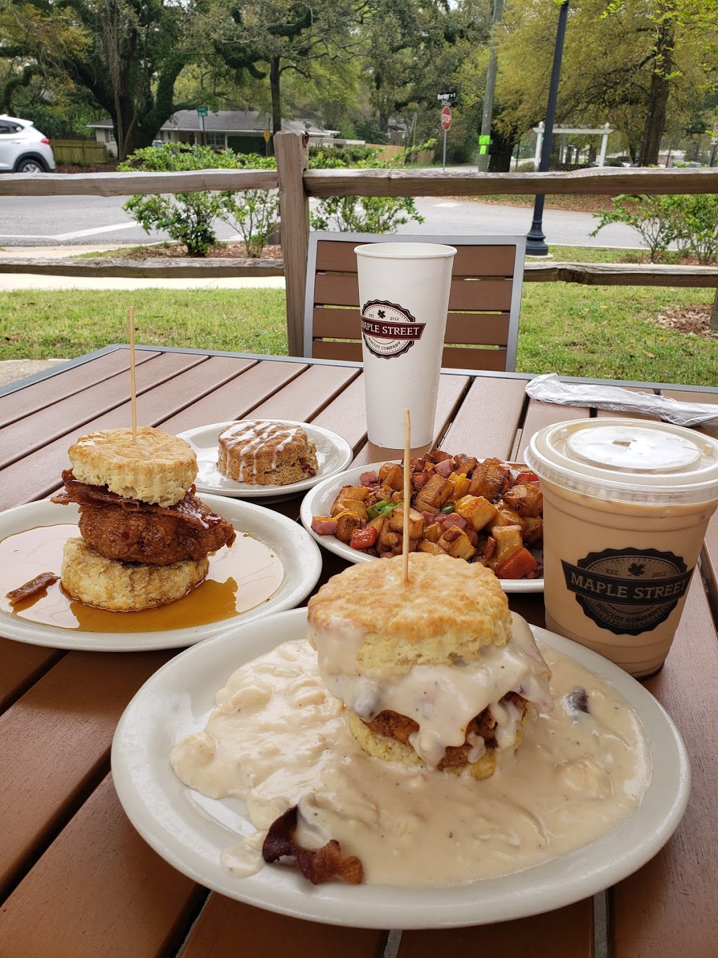 Maple Street Biscuit Company | cafe | 5054 Old Shell Rd, Mobile, AL 36608, USA | 2515259095 OR +1 251-525-9095