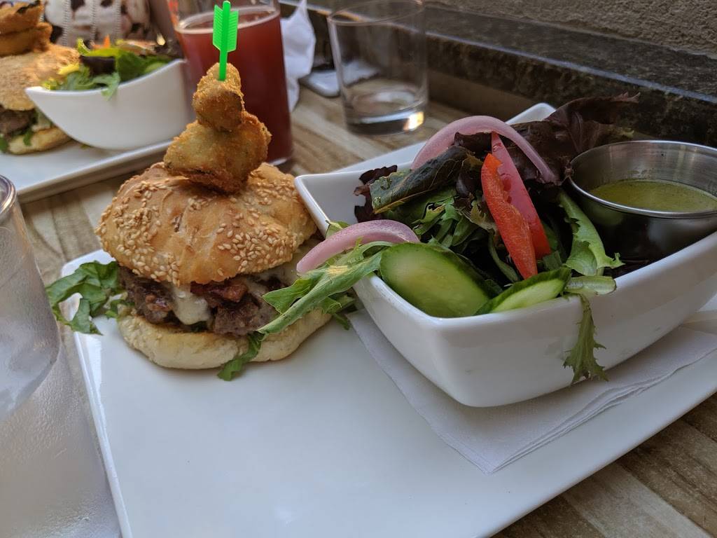 Bowmans on Bank | restaurant | 895 Bank St, Ottawa, ON K1S 3W4, Canada | 6132347674 OR +1 613-234-7674